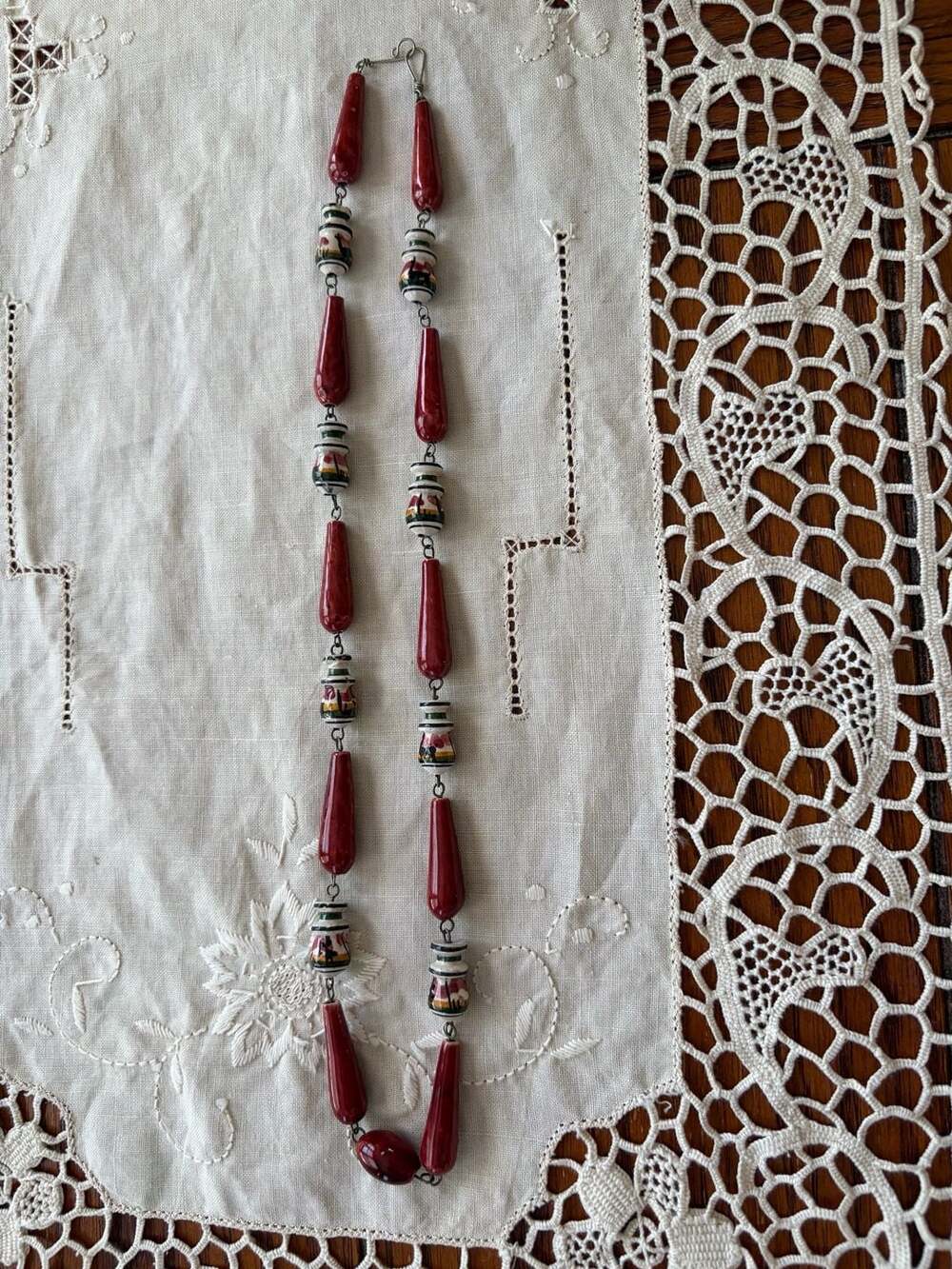 Vintage Handcrafted Red Teardrop and Painted Ceramic Beaded Necklace